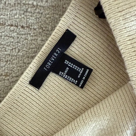 Cream sweater dress - Picture 2 of 3